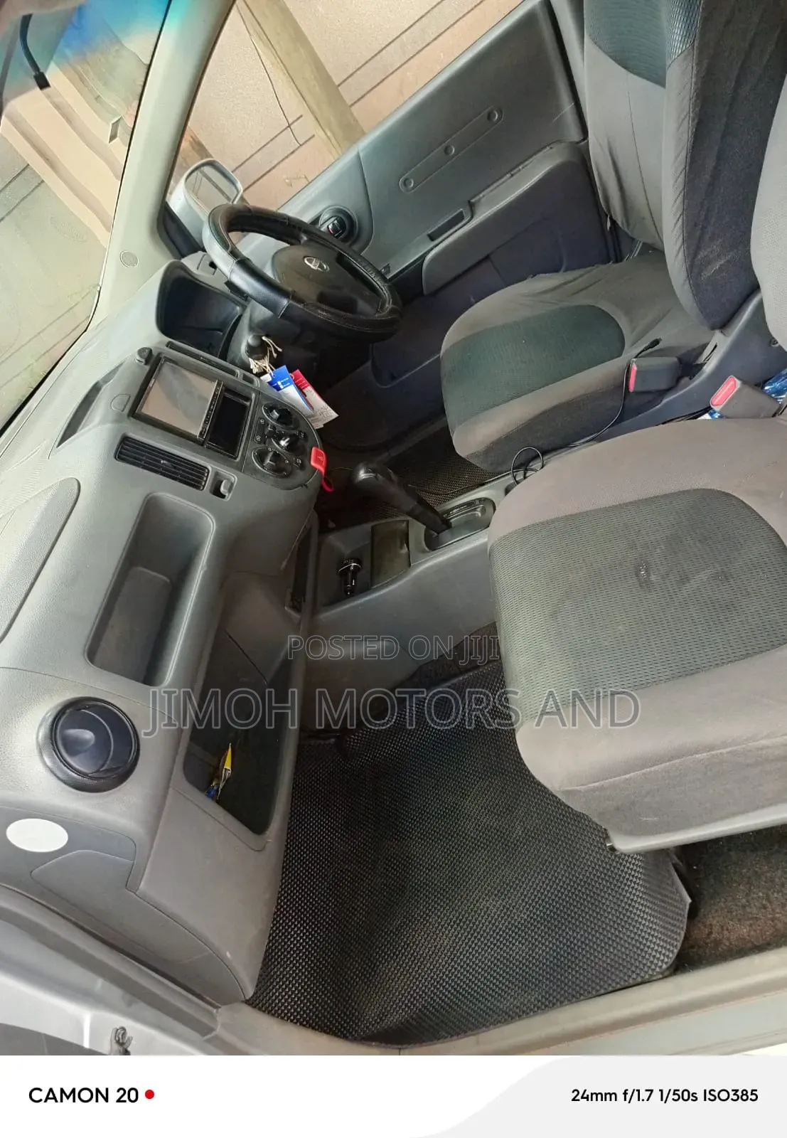 Nissan Advan 2014 Silver