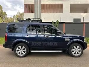 Land Rover Lr4 4dr SUV 4WD (3.0L 6cyl S/C 8A) 2015 Blue
