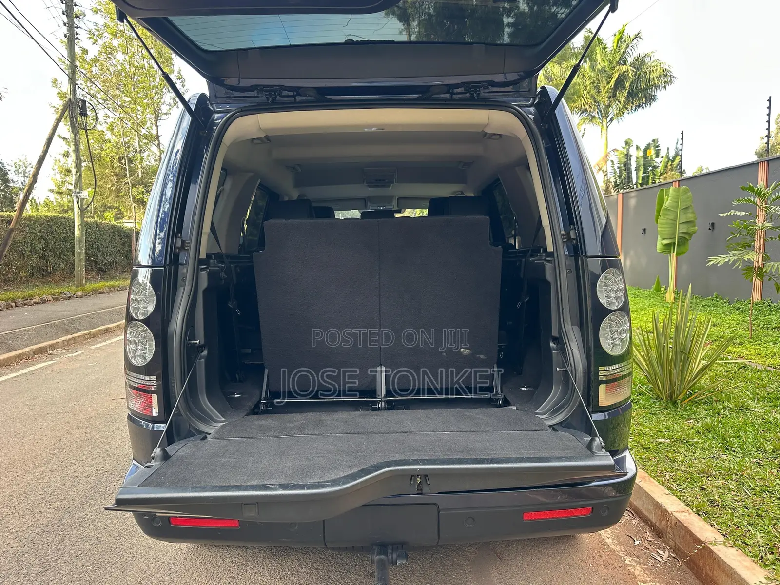 Land Rover Lr4 4dr SUV 4WD (3.0L 6cyl S/C 8A) 2015 Blue