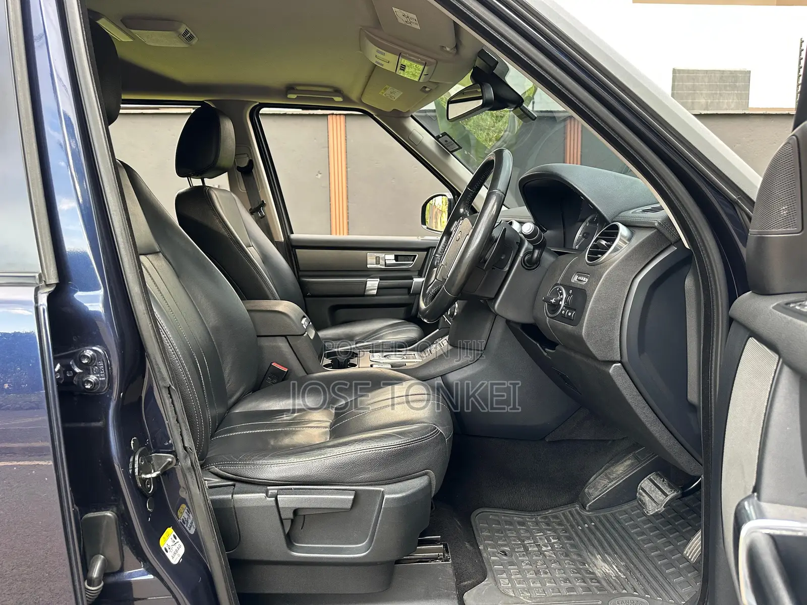 Land Rover Lr4 4dr SUV 4WD (3.0L 6cyl S/C 8A) 2015 Blue