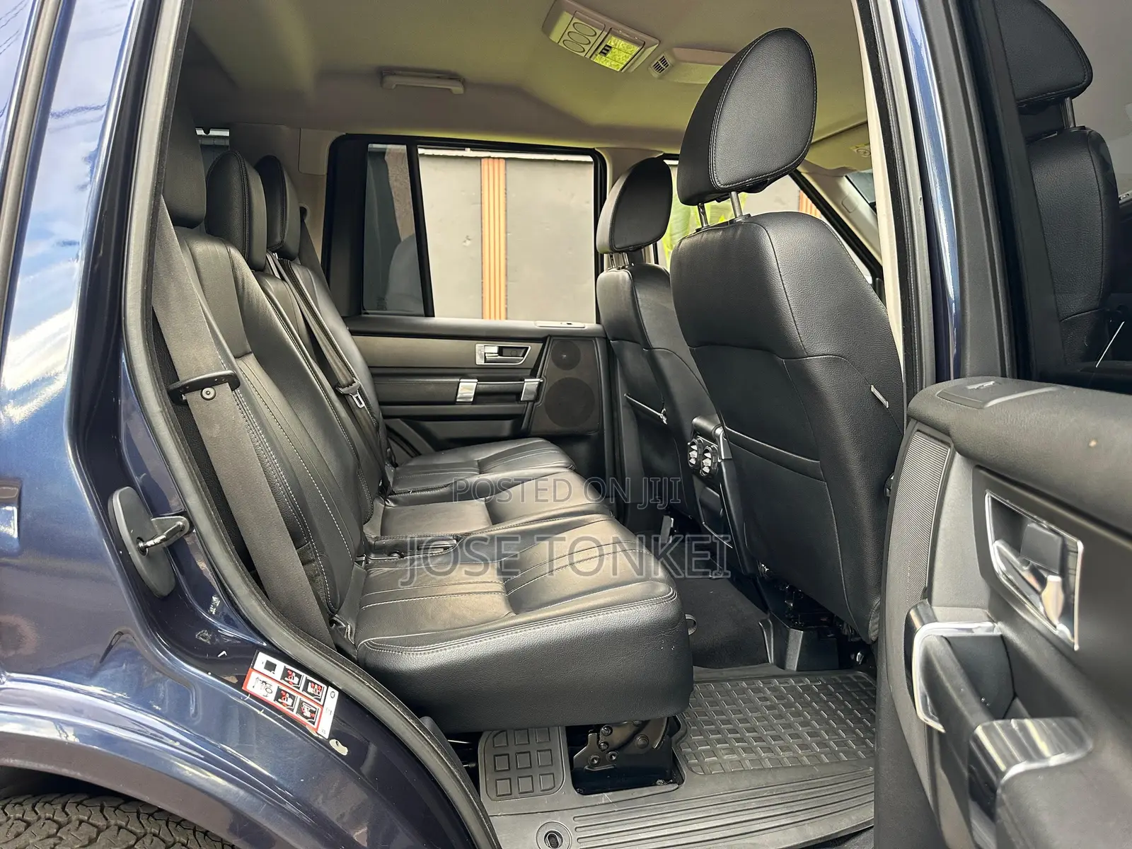Land Rover Lr4 4dr SUV 4WD (3.0L 6cyl S/C 8A) 2015 Blue