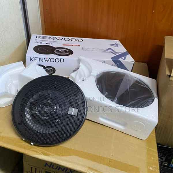 Kenwood Powerful 6inch. 2-Way Flush Mount Car Door Round Speakers