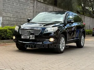 Toyota Vanguard 2012 Black