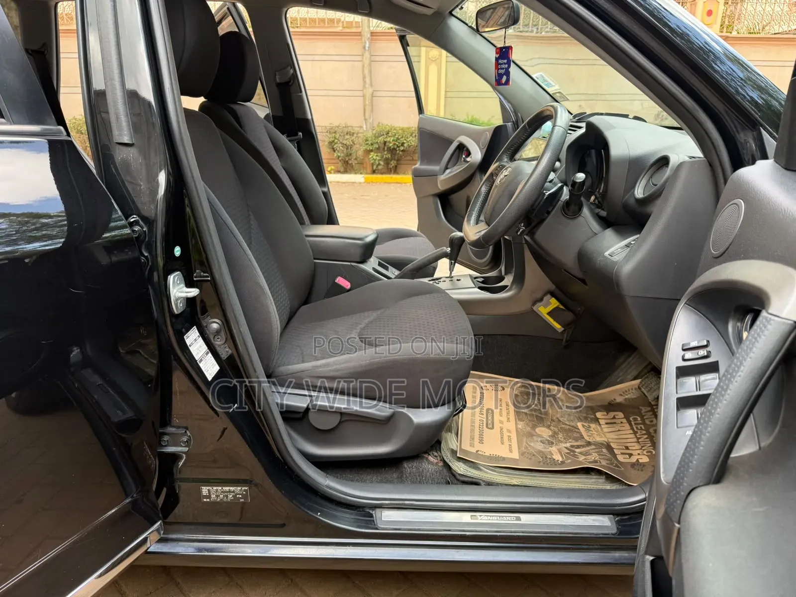 Toyota Vanguard 2012 Black