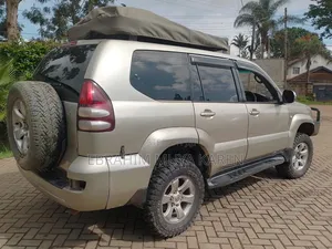 Toyota Land Cruiser Prado 2004 Gold