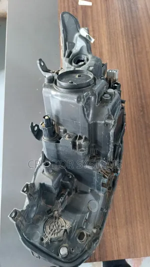 Auris 2017
Xenon Double Focus 
Headlight