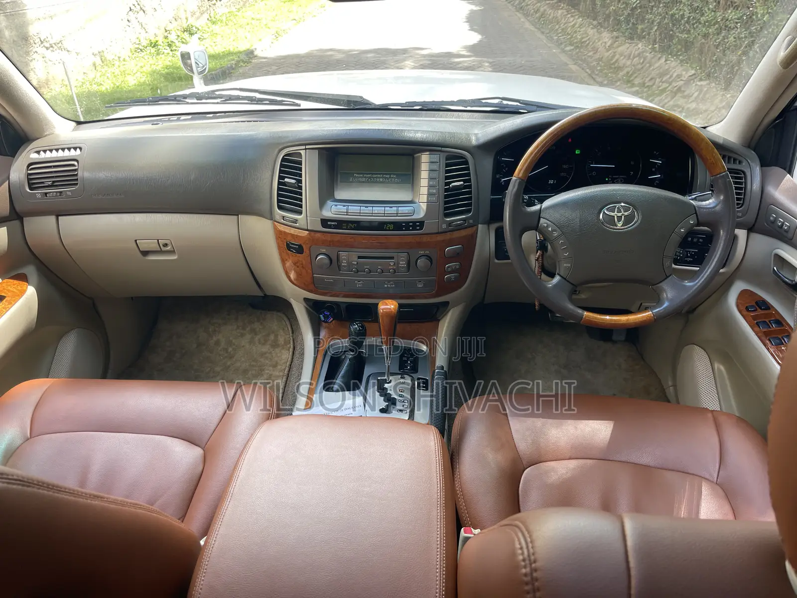 Toyota Land Cruiser 2005 White