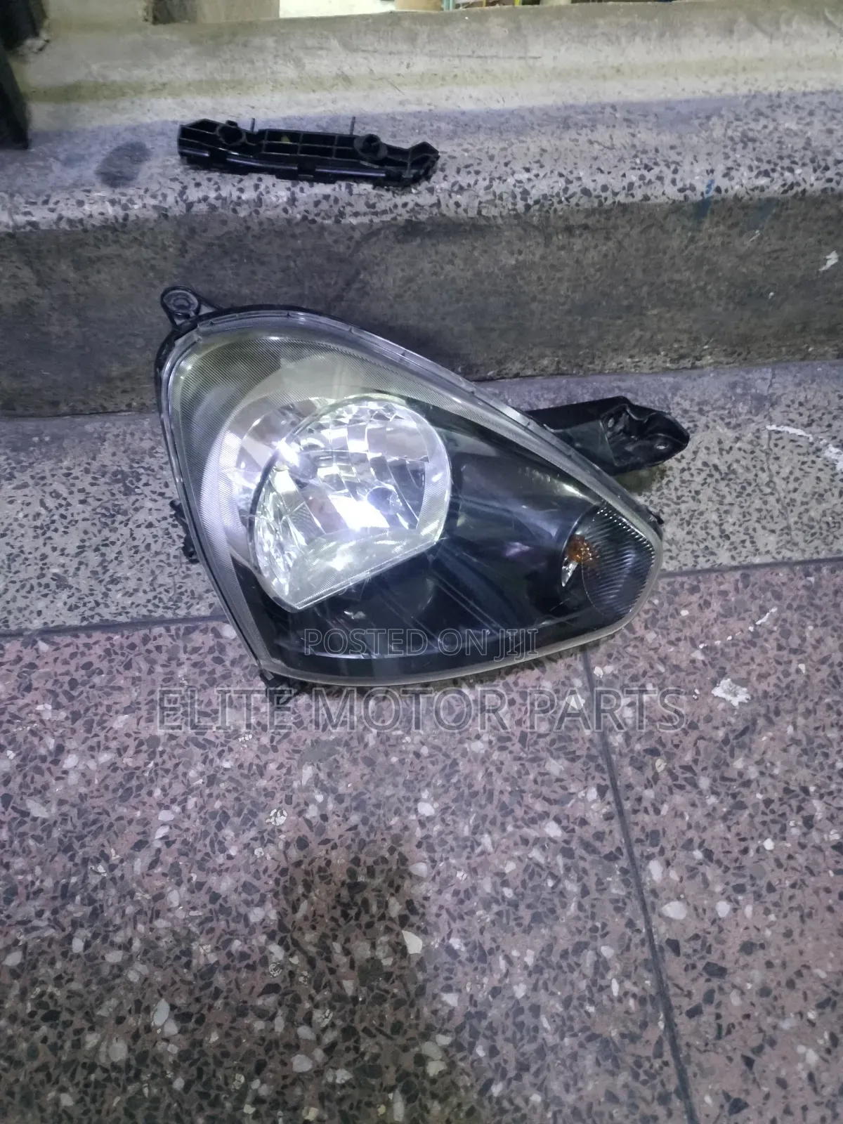 Mira Eis X-Japan Headlight