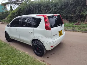 Nissan Civilian 2008 White