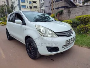 Nissan Civilian 2008 White