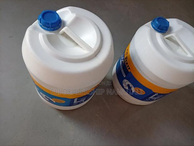 Dr. Fixit Lw+ 101 Liquid Waterproofing Solution for Construction 20l - thumbnail 3