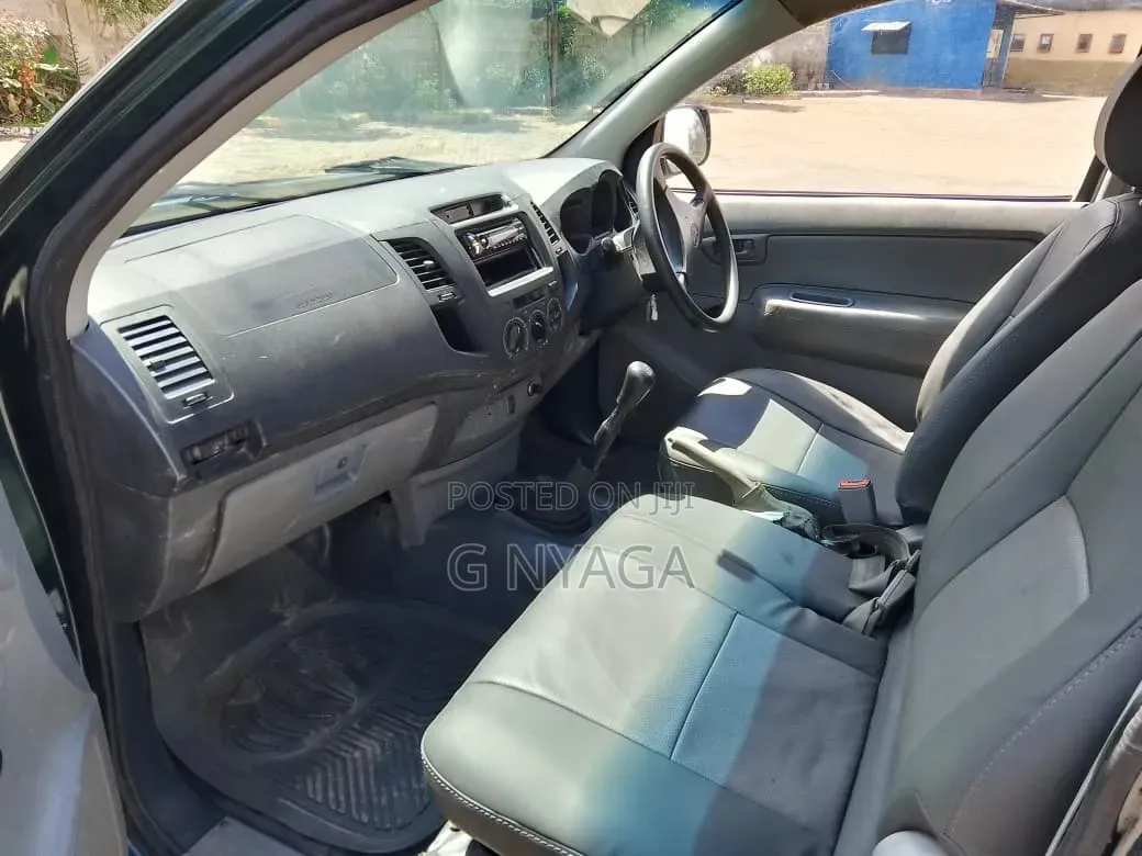 Toyota Hilux 2008 Green