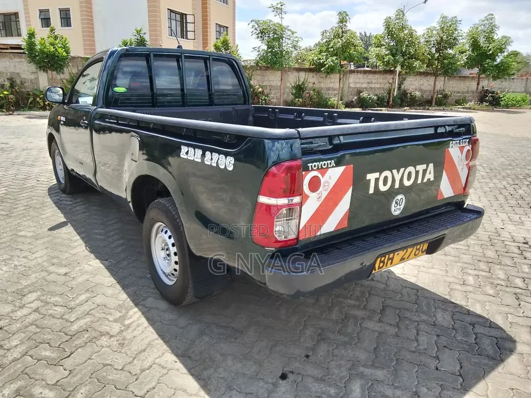 Toyota Hilux 2008 Green