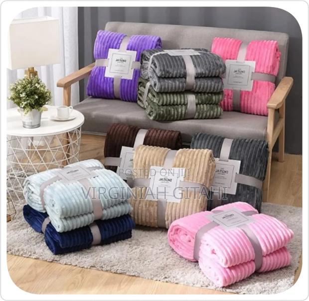 Ultra-soft Fuzzy Fleece Throw Blanket