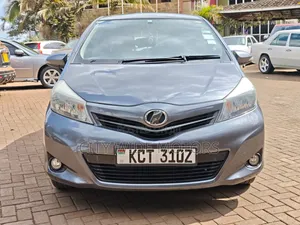 Toyota Vitz 2012 Gray