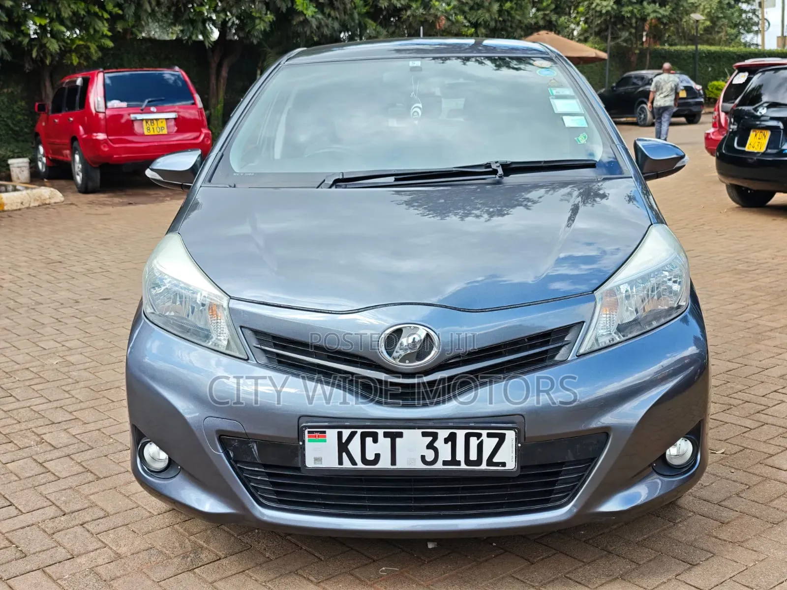 Toyota Vitz 2012 Gray