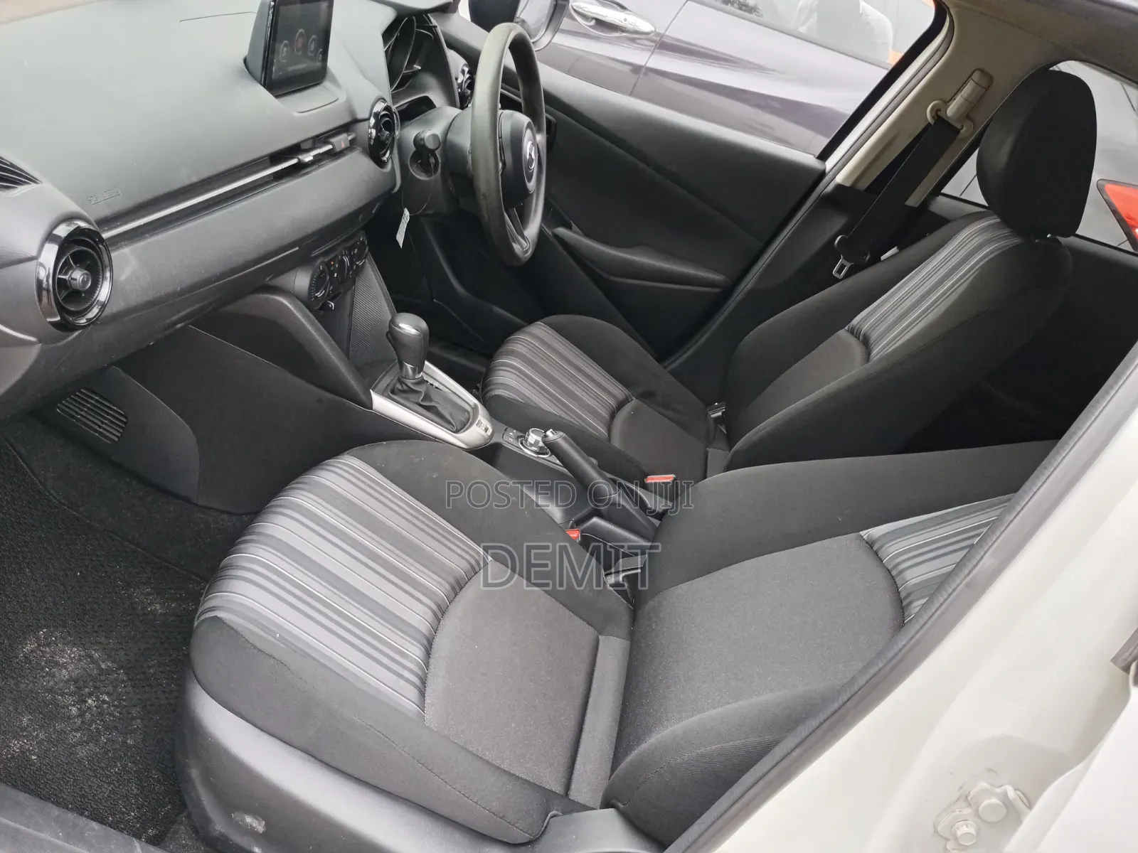 Mazda 2 2020 White