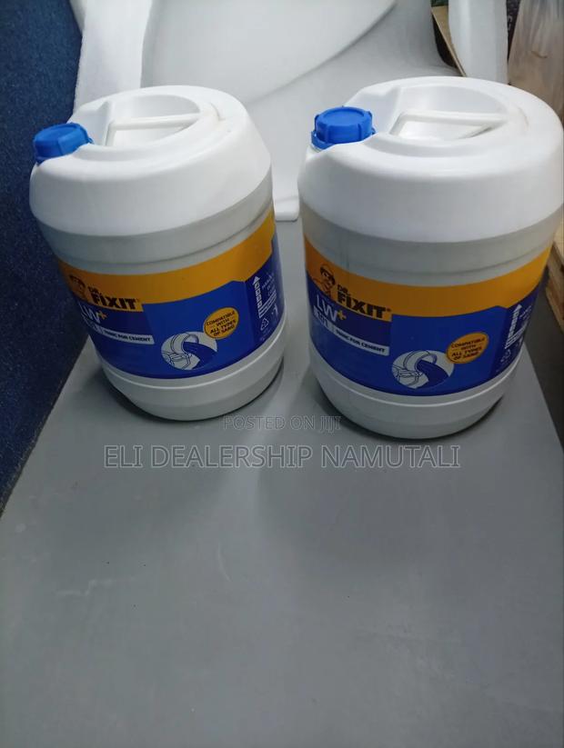 Dr. Fixit Lw+ 101 Water Barrier Additive for Cement Mortar 20l
