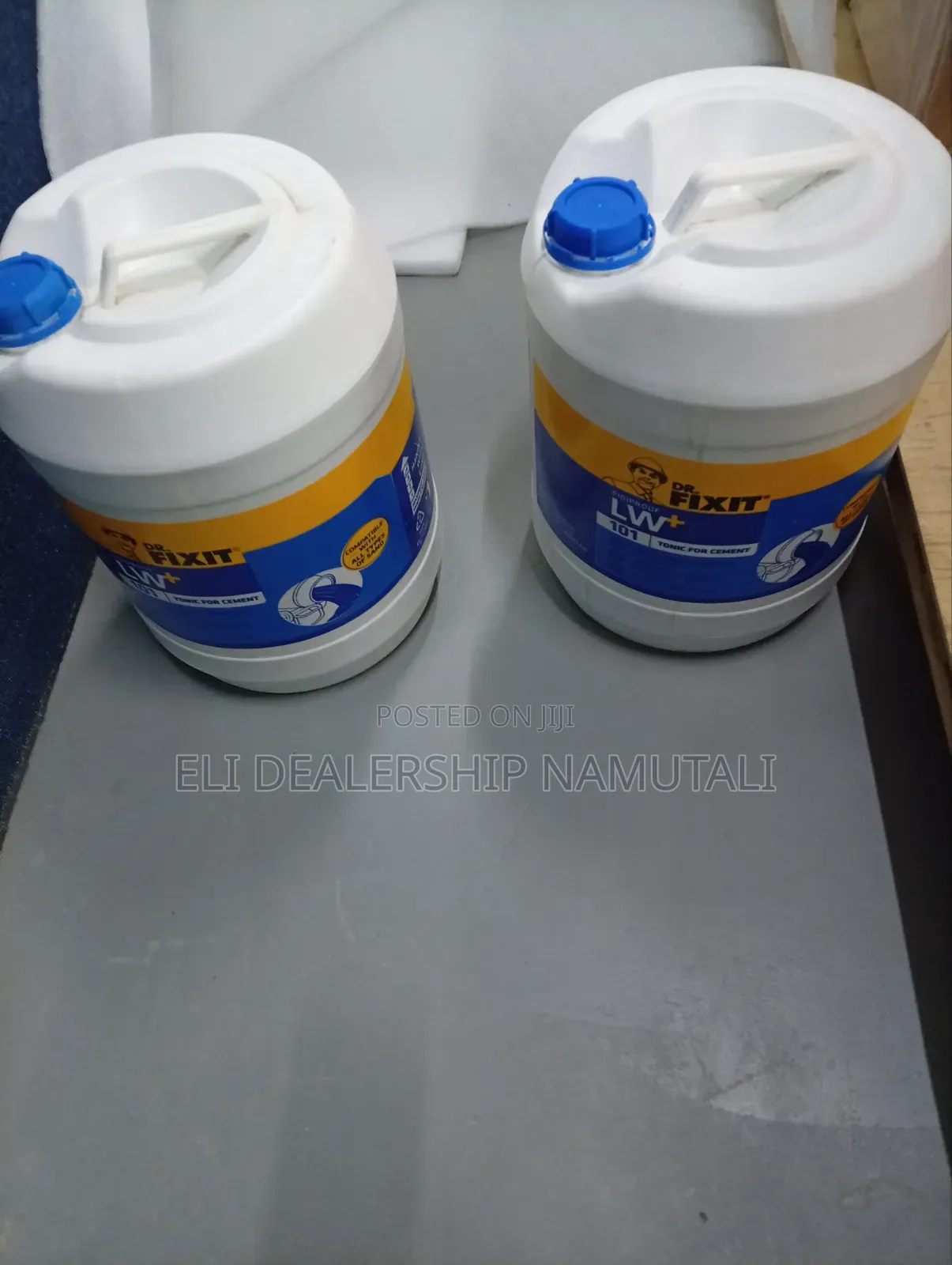Dr. Fixit Lw+ 101 Water Barrier Additive for Cement Mortar 20l