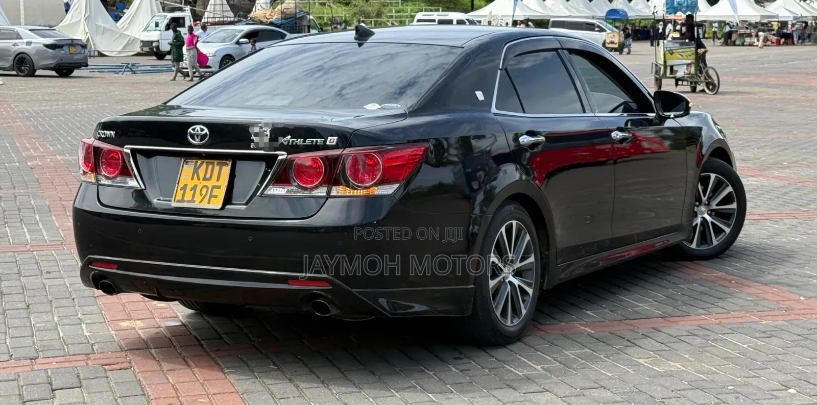 Toyota Crown 2018 Black