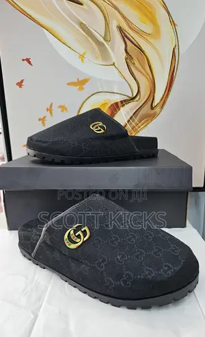 Gucci Clogs Black