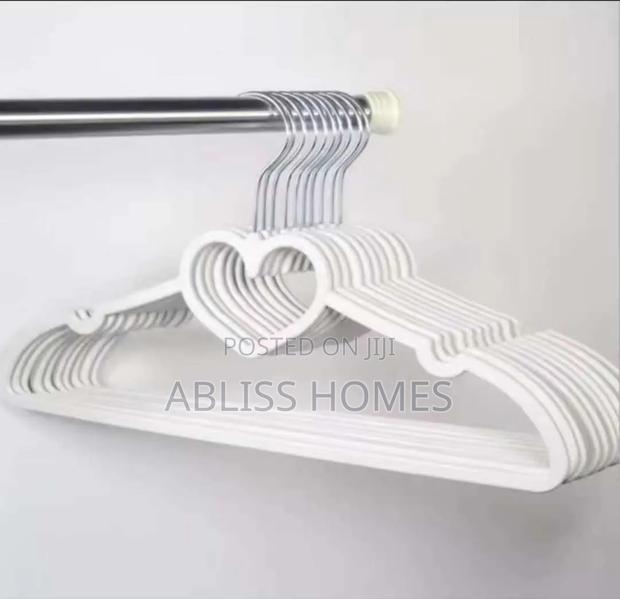 Abs Heart Hangers 10pcs - thumbnail 2