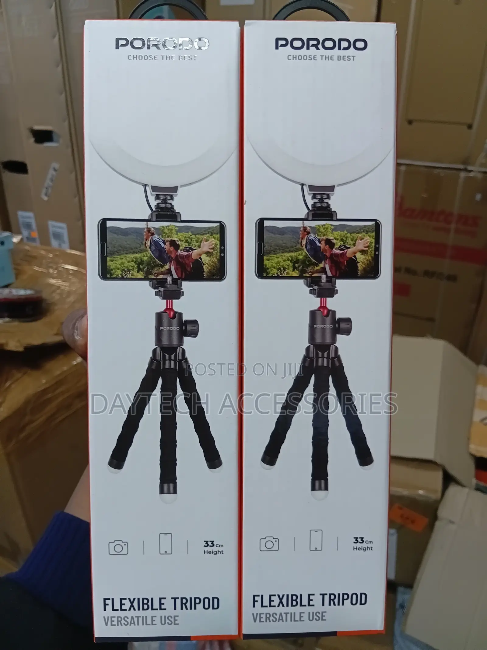 This Porodo Flexible Tripod Bendable Legs 360-Degree Panoramic Head.