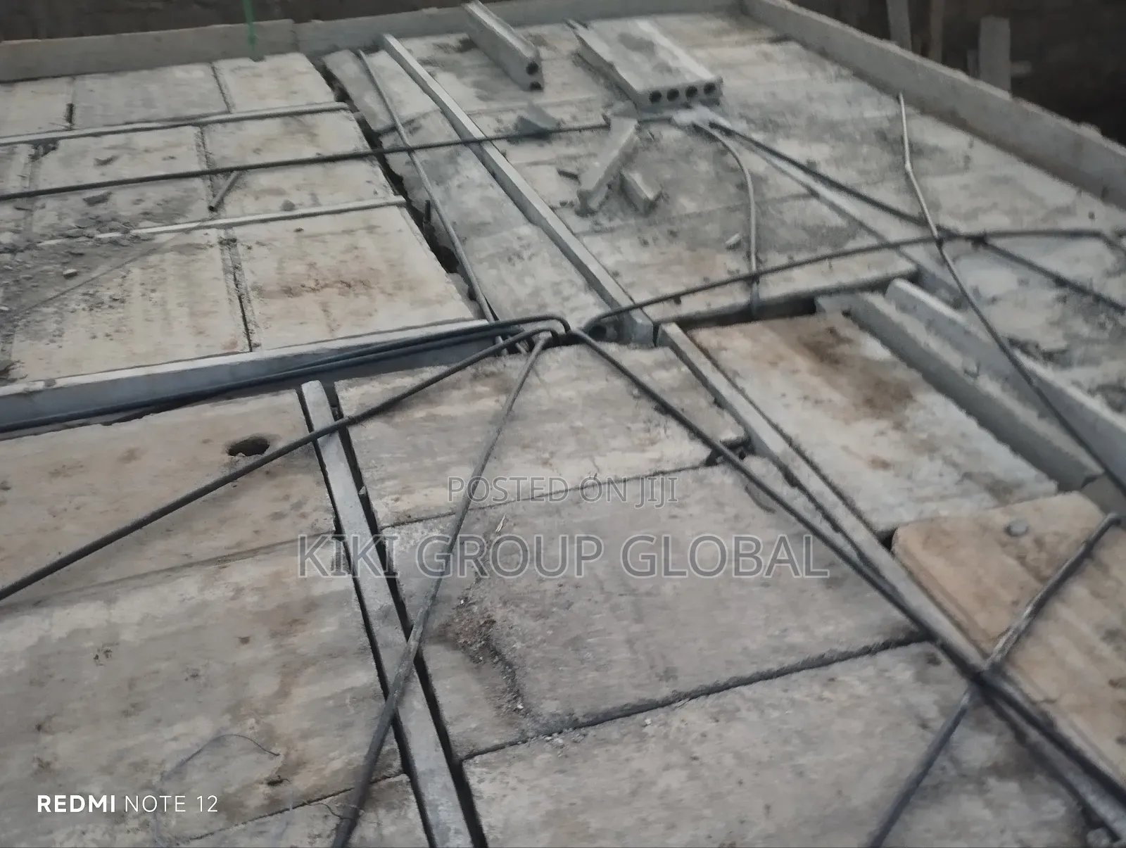 Precast Concrete Wall and Flat Roof
