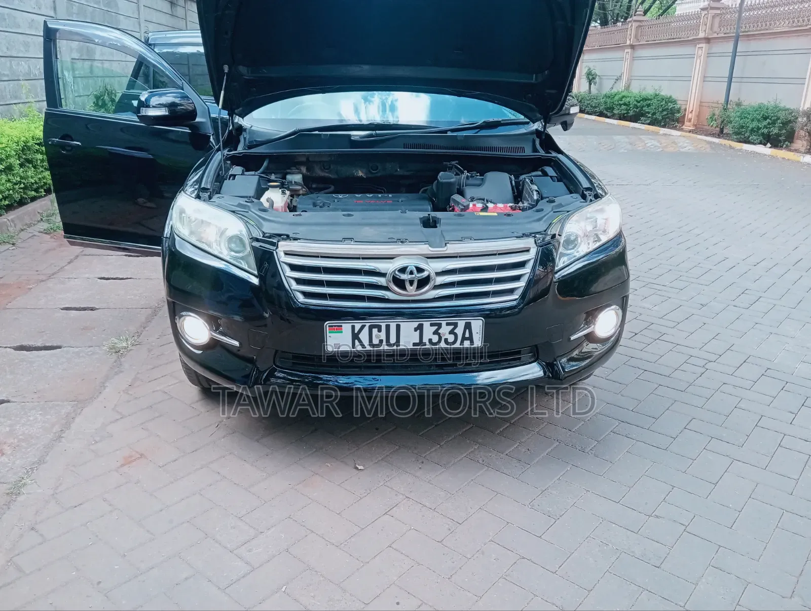 Toyota Vanguard 2012 Black