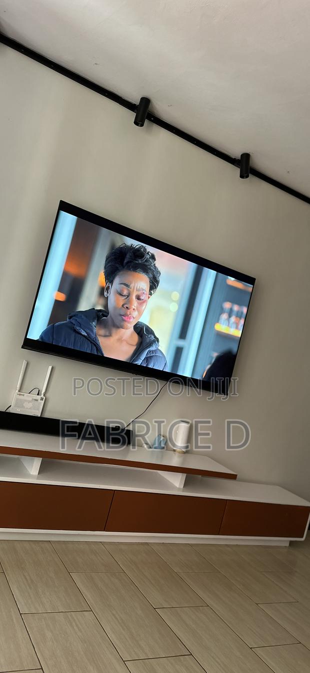 Hisense 65” - thumbnail 2