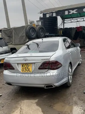 Toyota Crown 2009 Silver