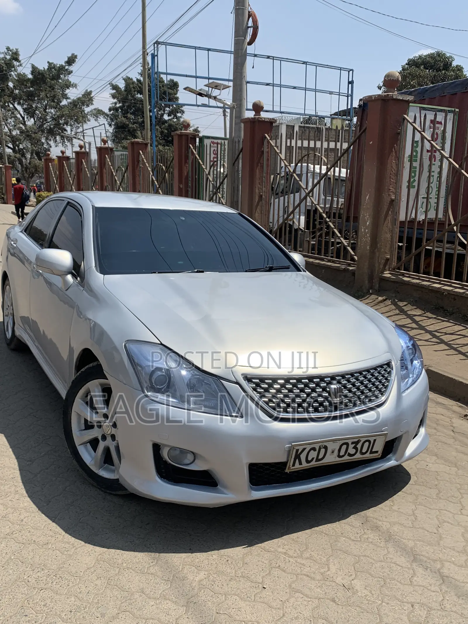 Toyota Crown 2009 Silver