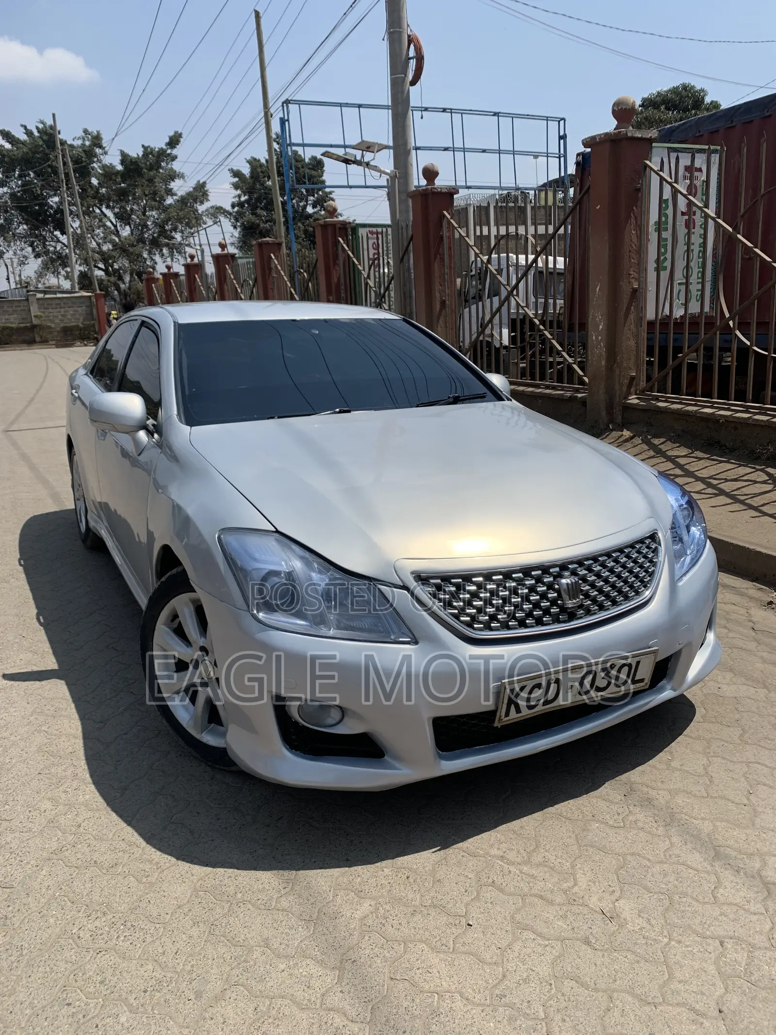 Toyota Crown 2009 Silver