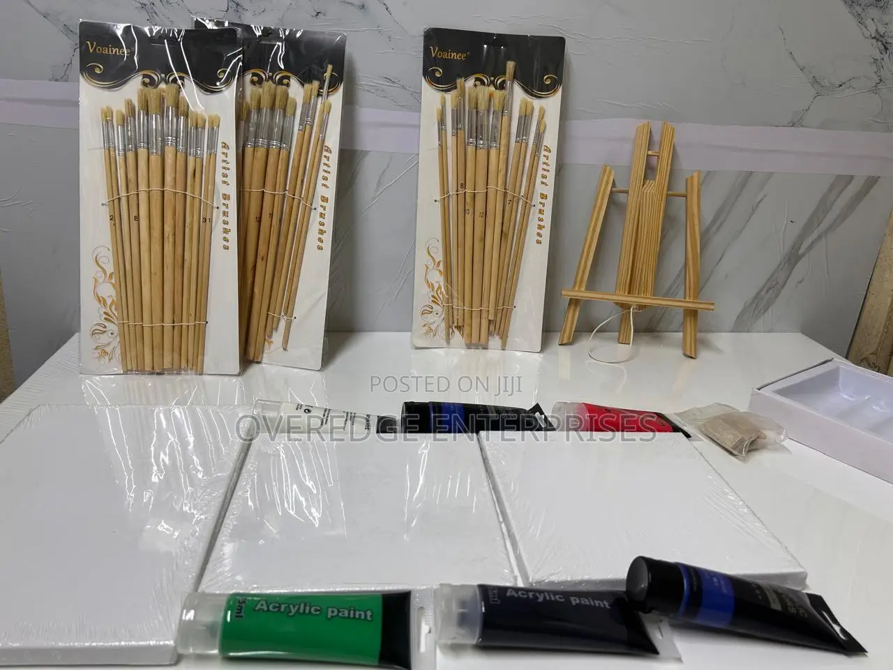 Artistic Wooden Brushes for Drawing Arts.