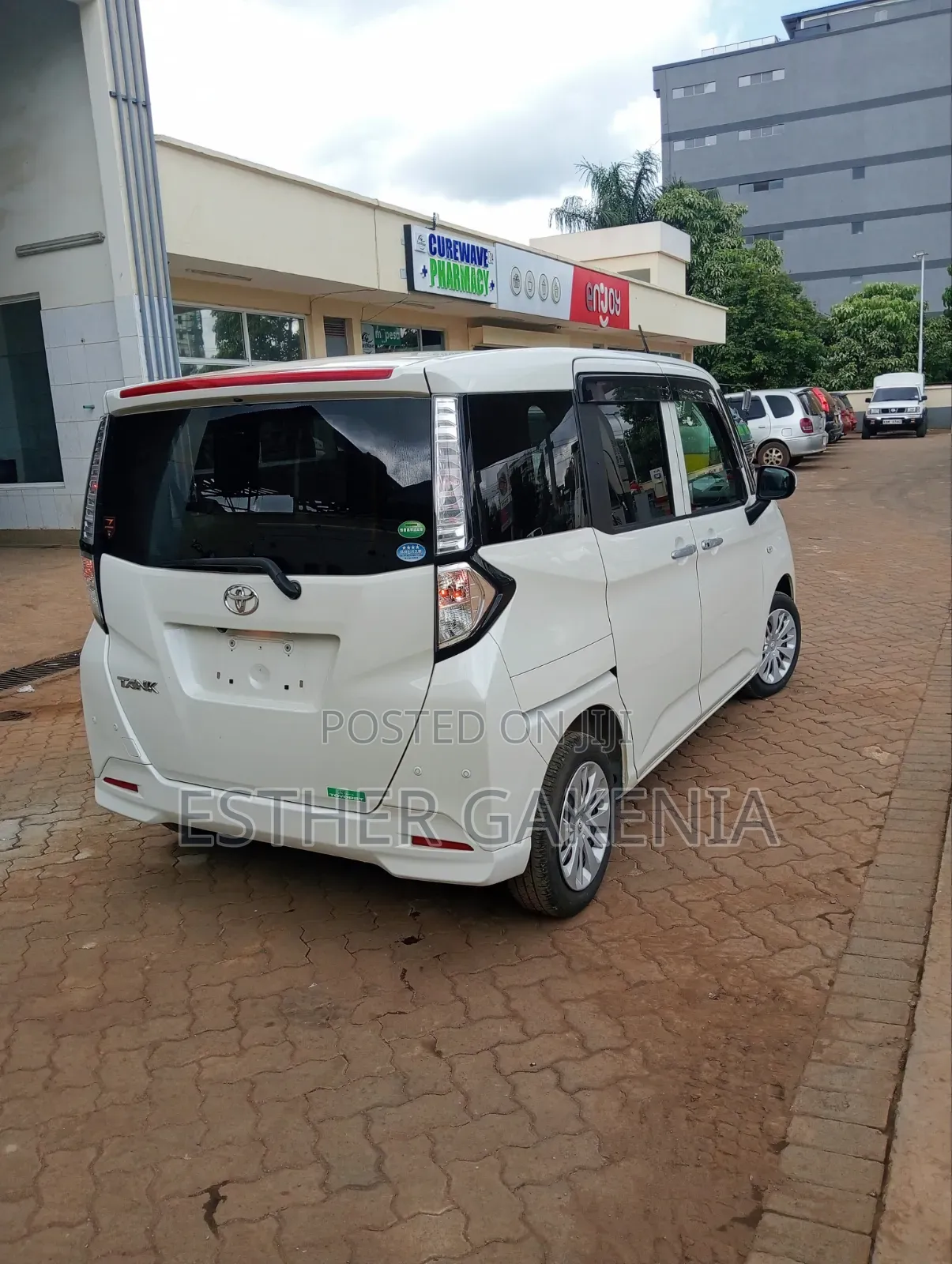 Toyota Tank 2019 White