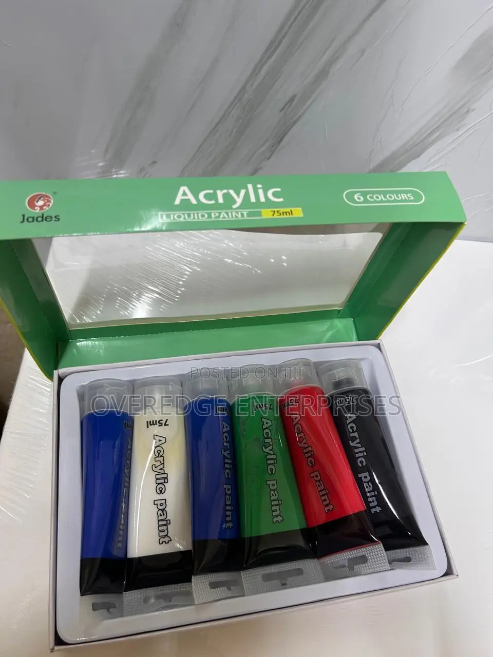 Packed Acrylic Paints for Artists