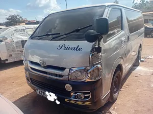 Toyota HiAce 2008 Silver