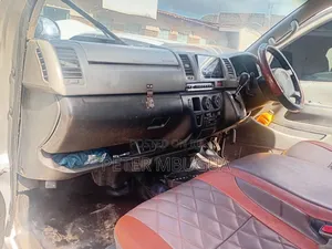 Toyota HiAce 2008 Silver