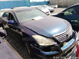 Toyota Crown 2012 Blue