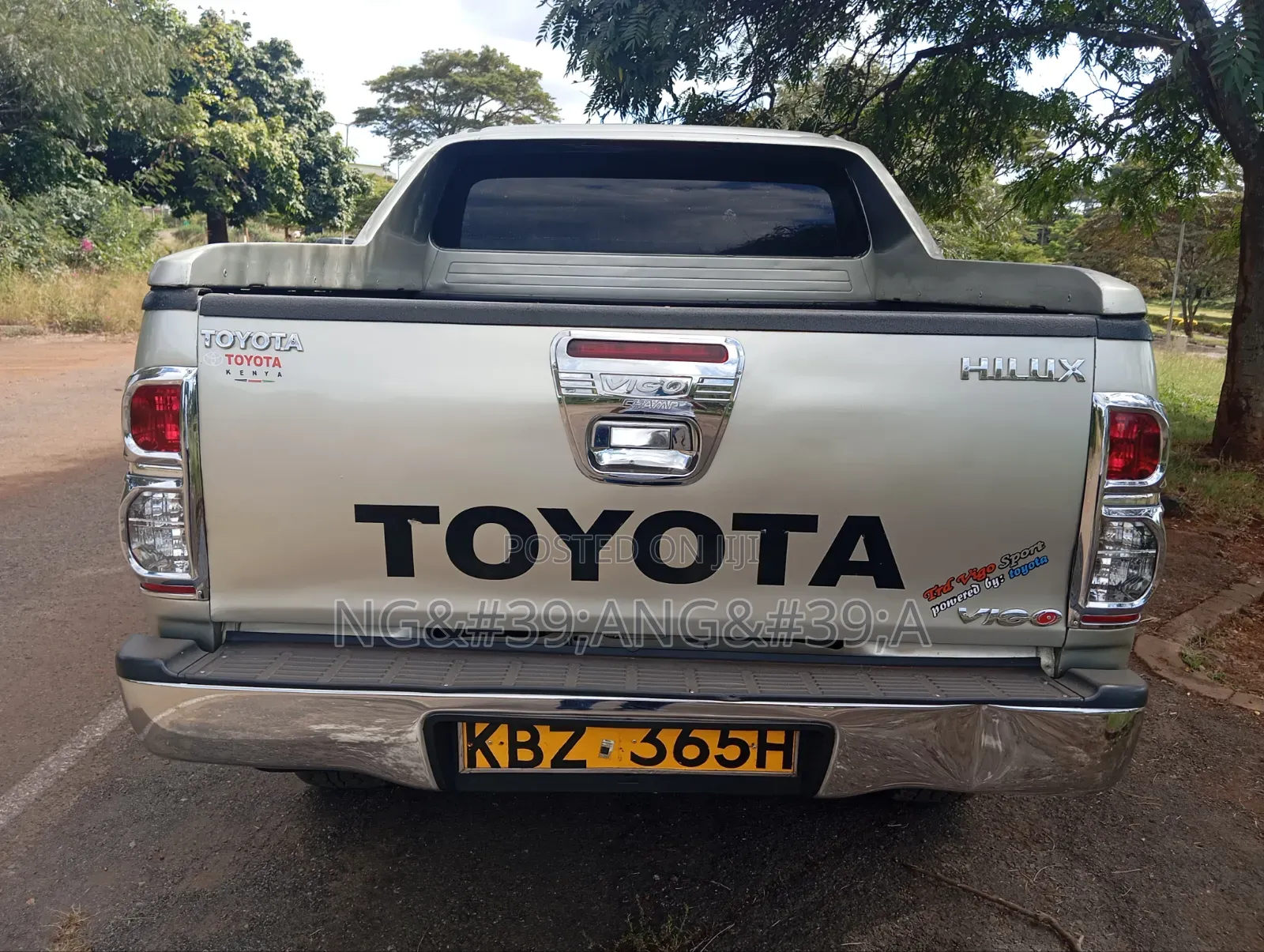 Toyota Hilux 2008 Gold