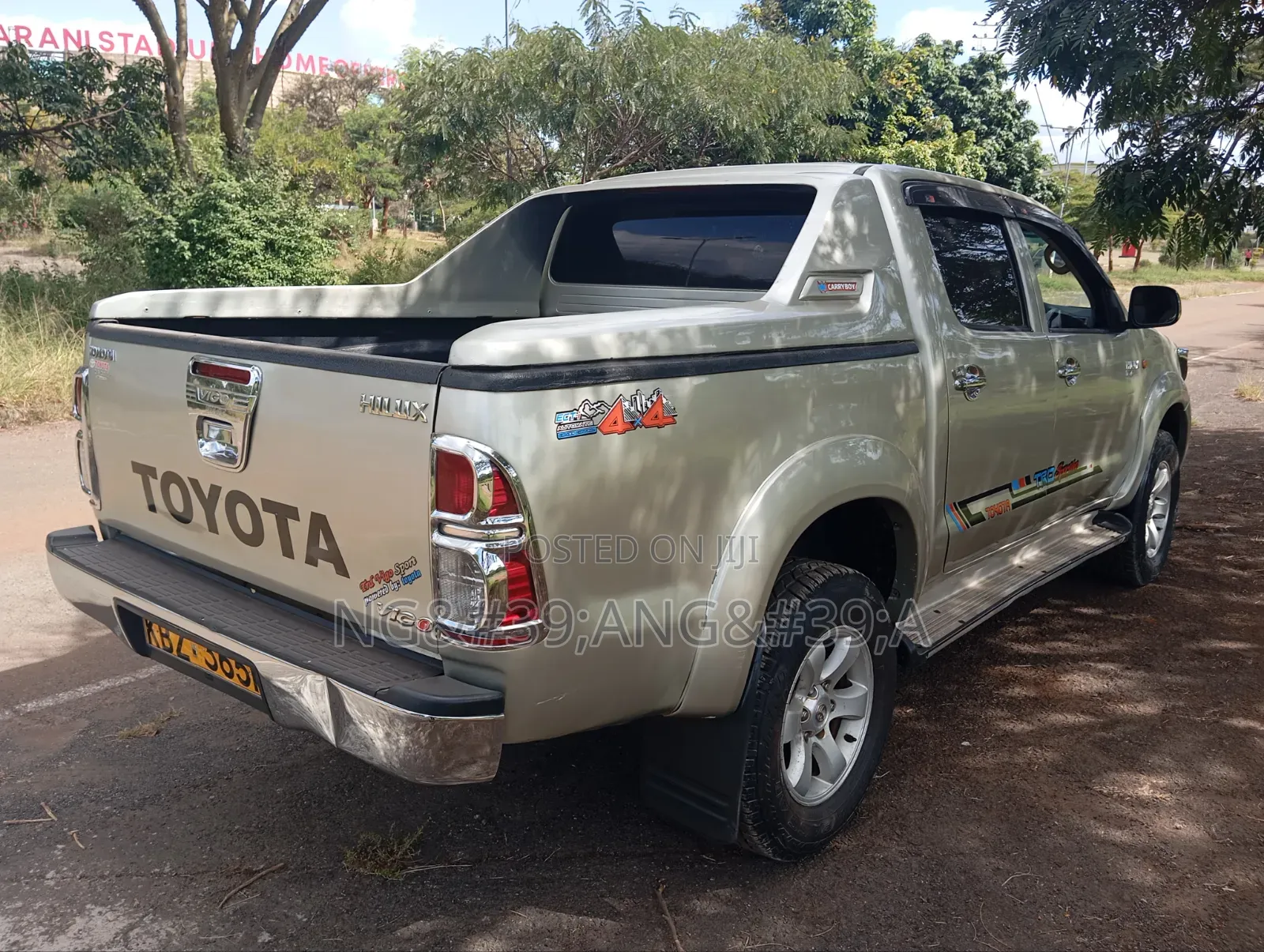 Toyota Hilux 2008 Gold