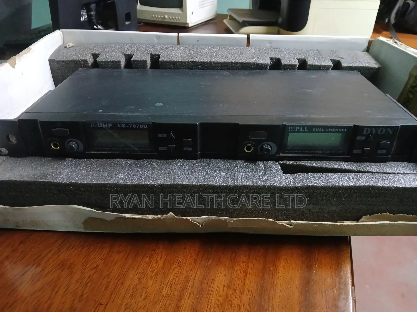 Uhf Professional Wireless Microphone System