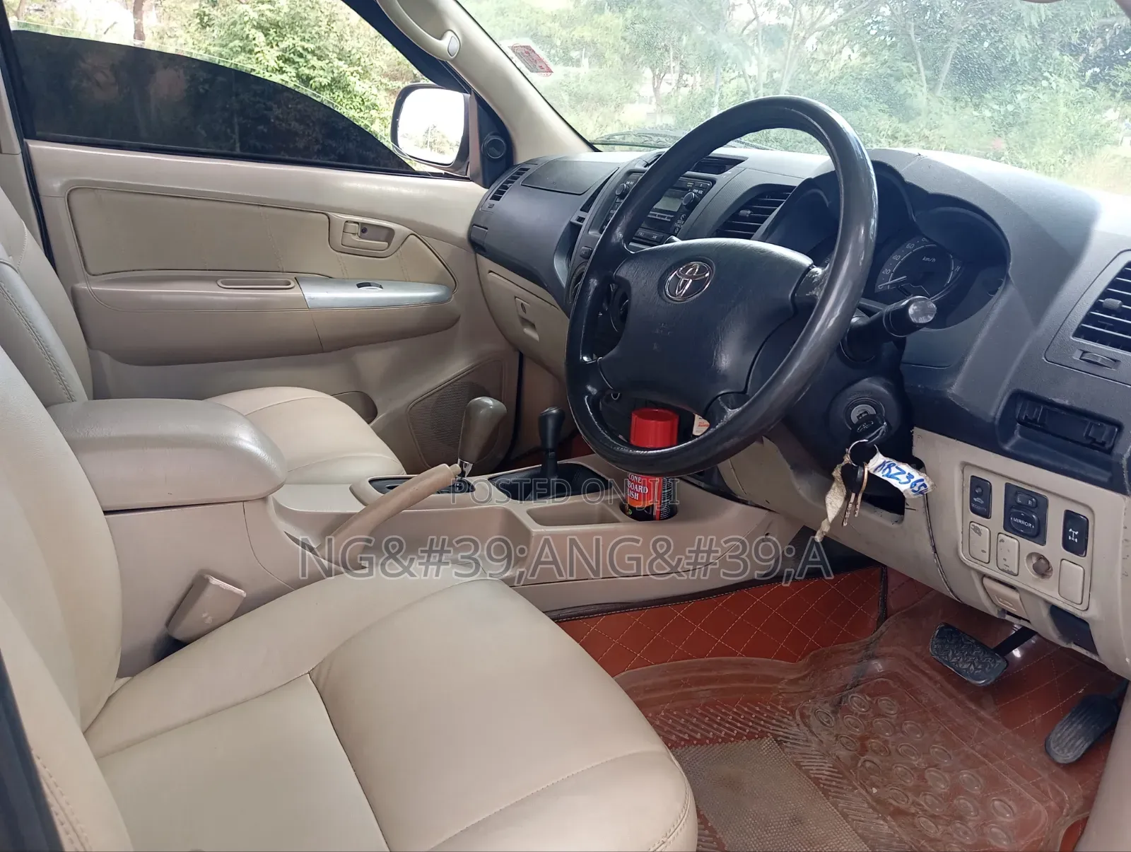 Toyota Hilux 2008 Gold