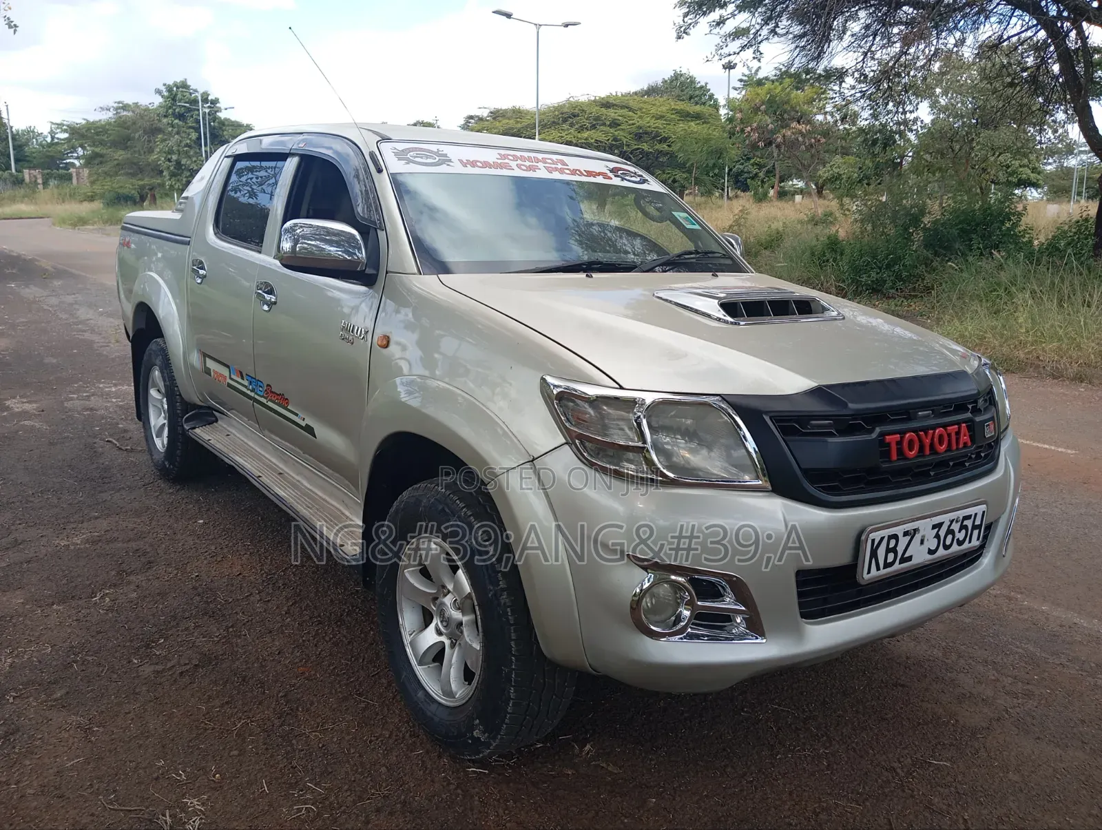 Toyota Hilux 2008 Gold