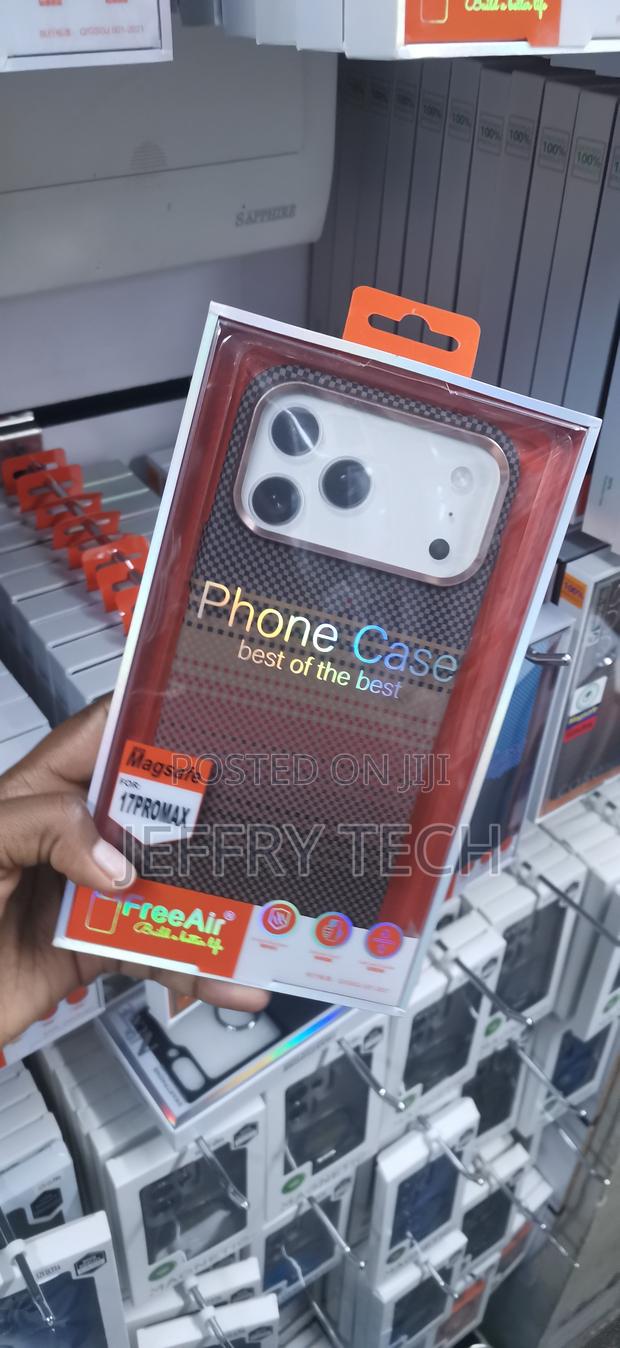 iPhone 17 Pro Max, Premium Checkered Carbon Fiber Look Cover - thumbnail 2
