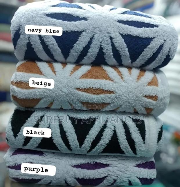 Premium 6x6 Fleece Woolen Blanket for All Seasons