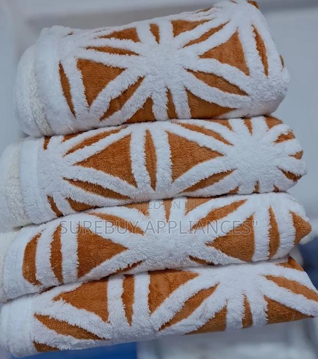 Luxury Fleece Woolen Throw Blanket 6x6 Feet