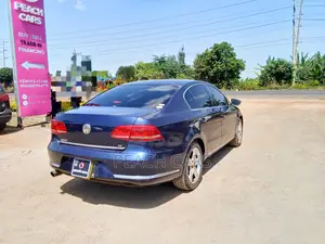 Volkswagen Passat 2012 Blue