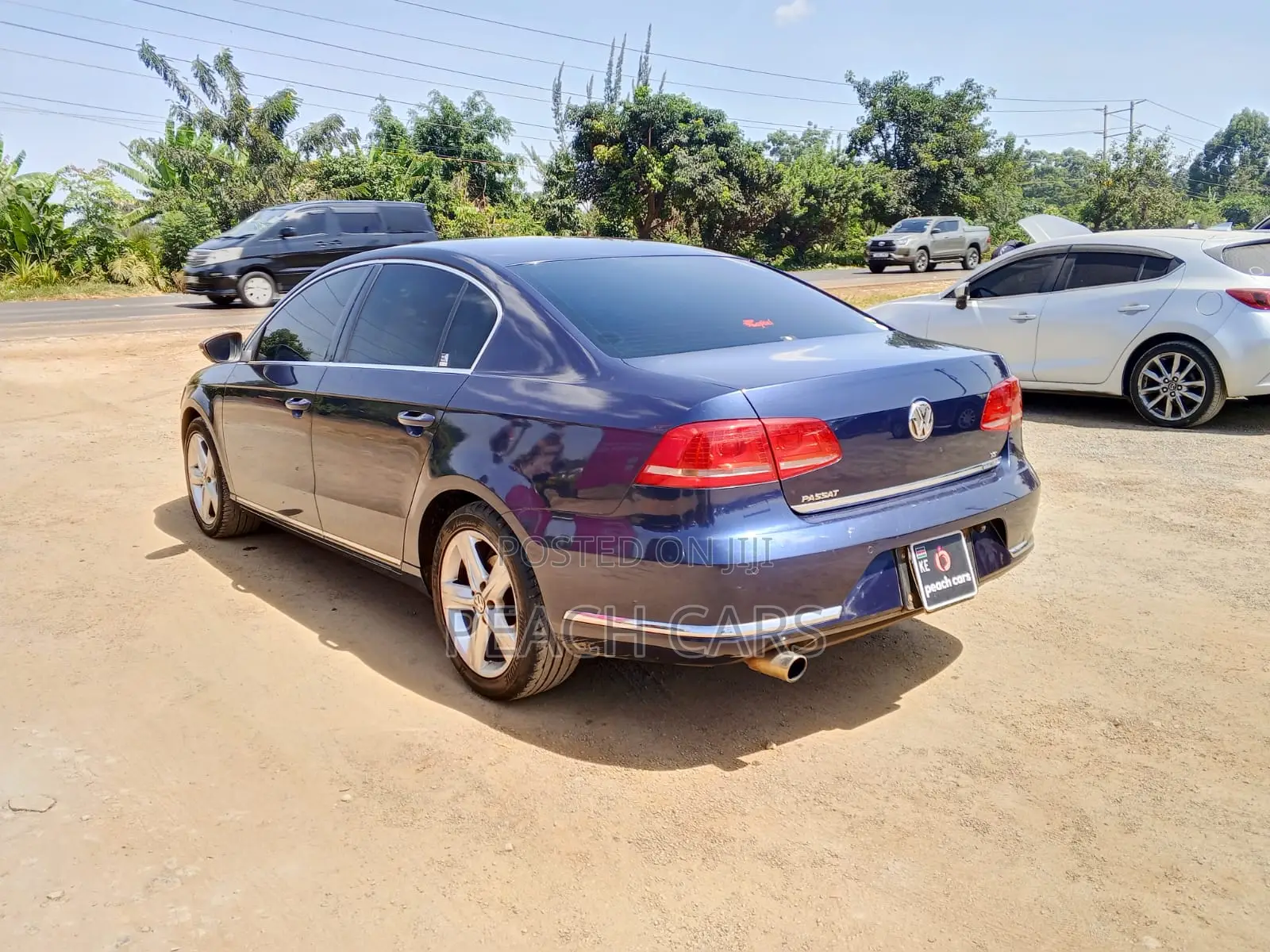 Volkswagen Passat 2012 Blue