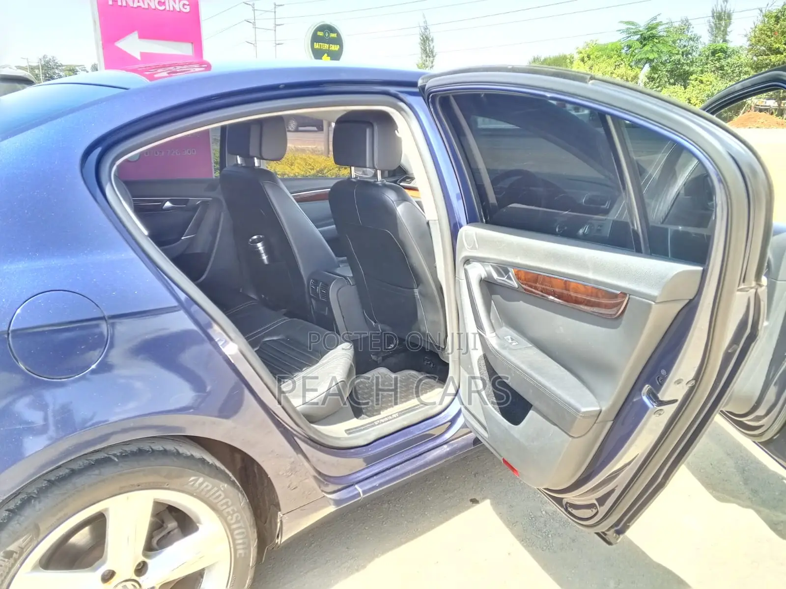 Volkswagen Passat 2012 Blue